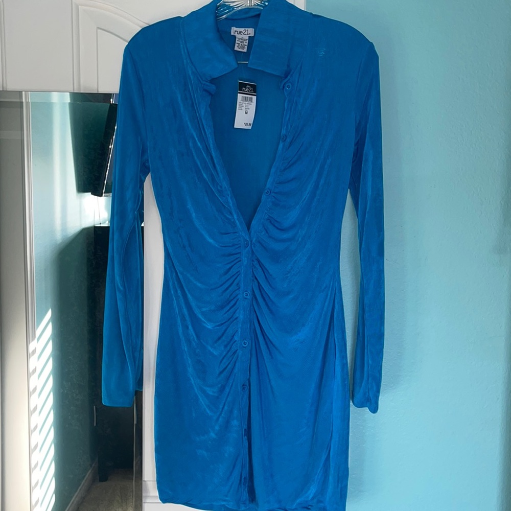 Buttoned up long sleeve shirt dress